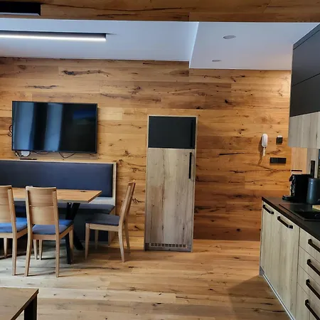 Pec 140 - Maj *